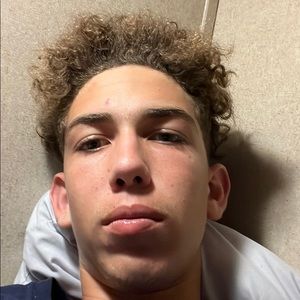 Meet your Posher, Rey daniel